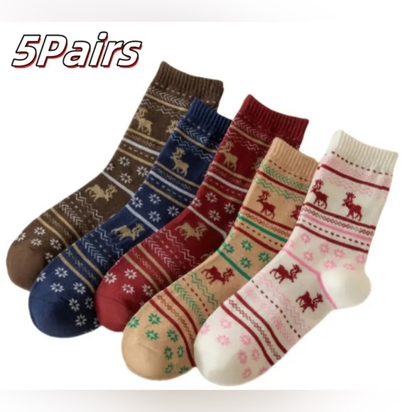 Cozy Reindeer Pattern Socks - 5 Pairs- NIP - Picture 1 of 6